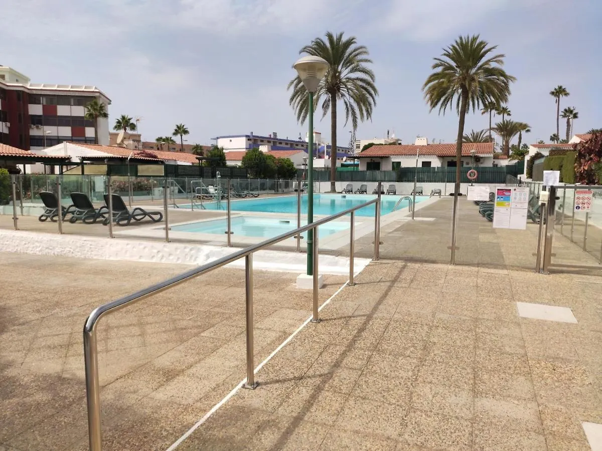 1 Bedroom Bungalow Next Yumbo Center Maspalomas  Prázdninový dům
